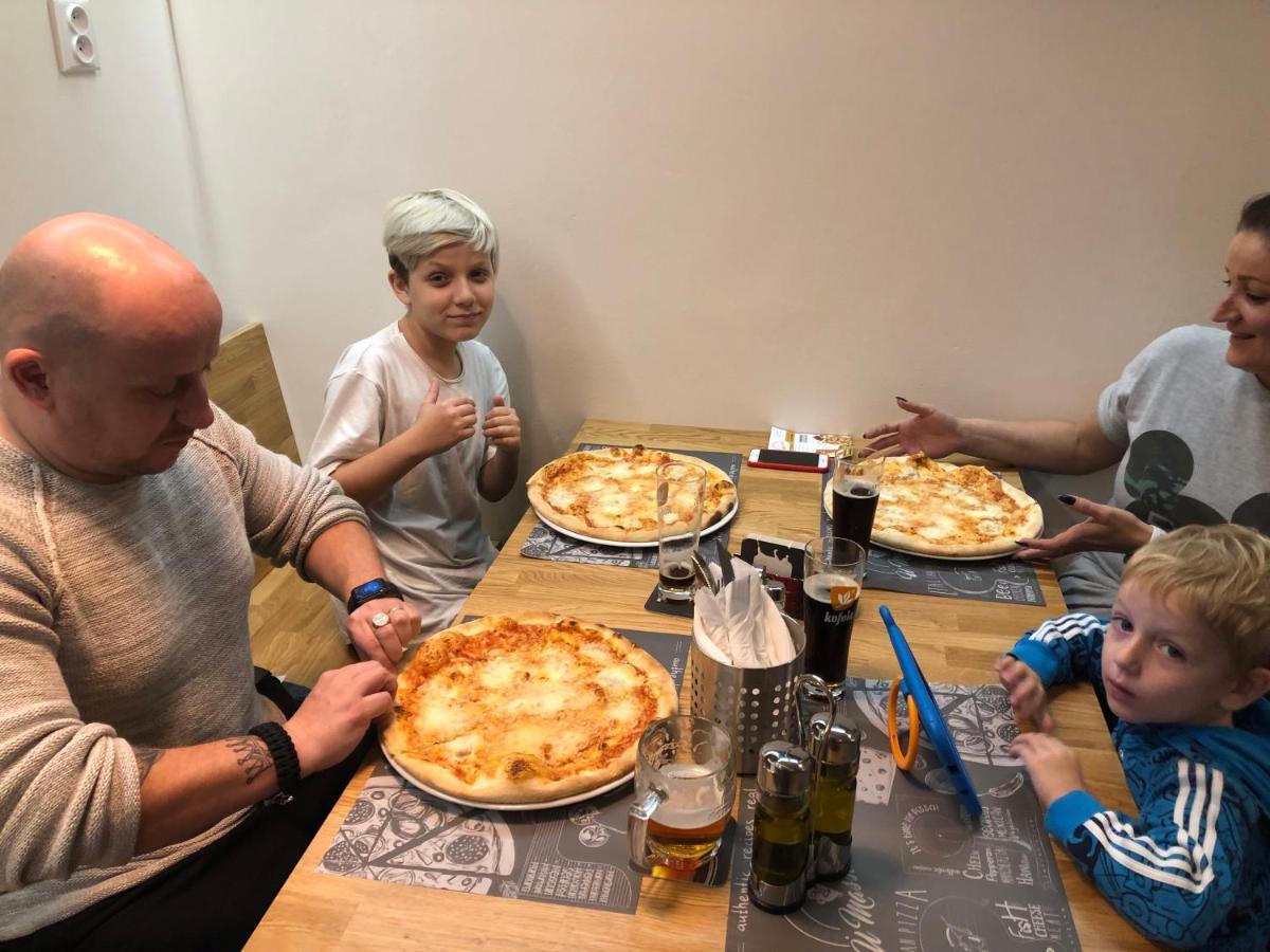 Penzion&Pizzerie U Massima Vyškov Eksteriør billede