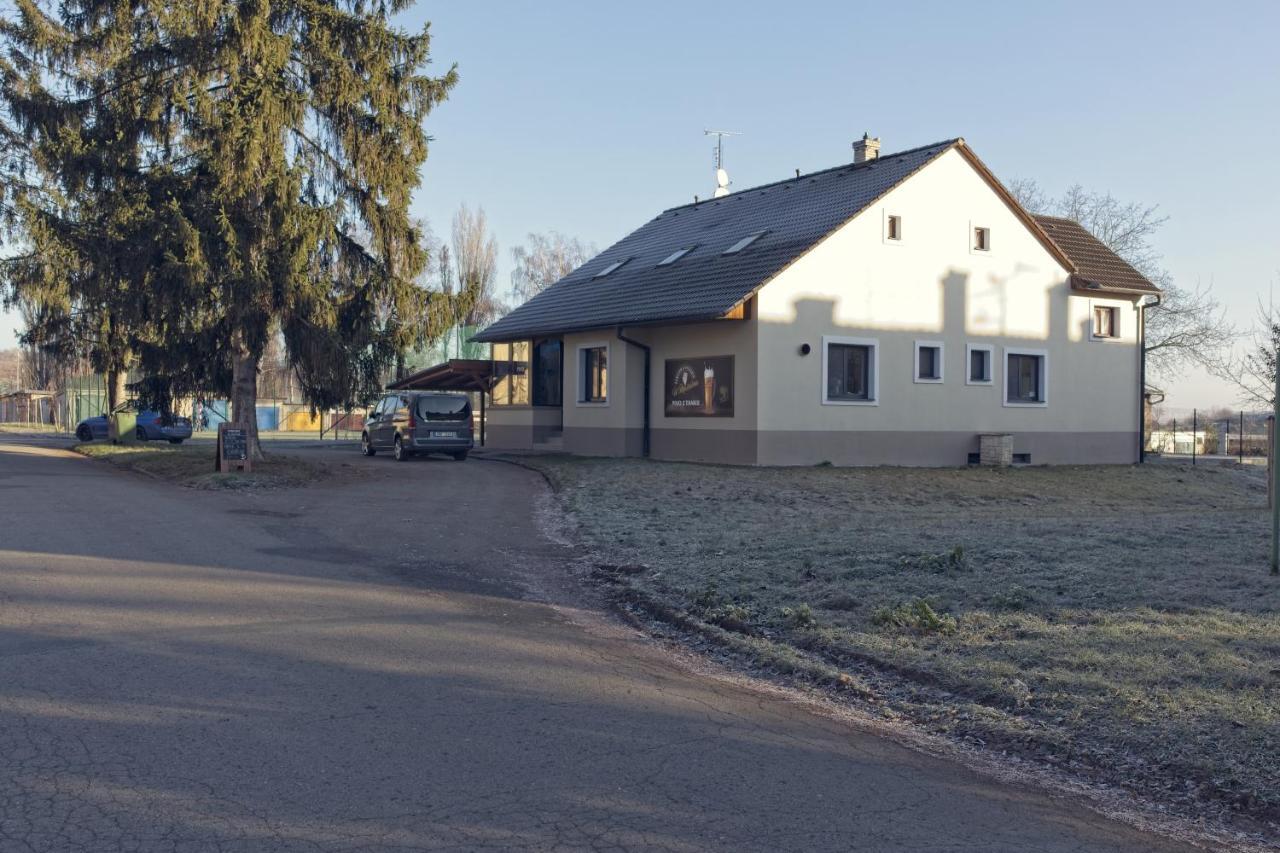 Penzion&Pizzerie U Massima Vyškov Eksteriør billede